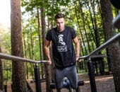 Calisthenics vs Weights: The Dilemma Continues