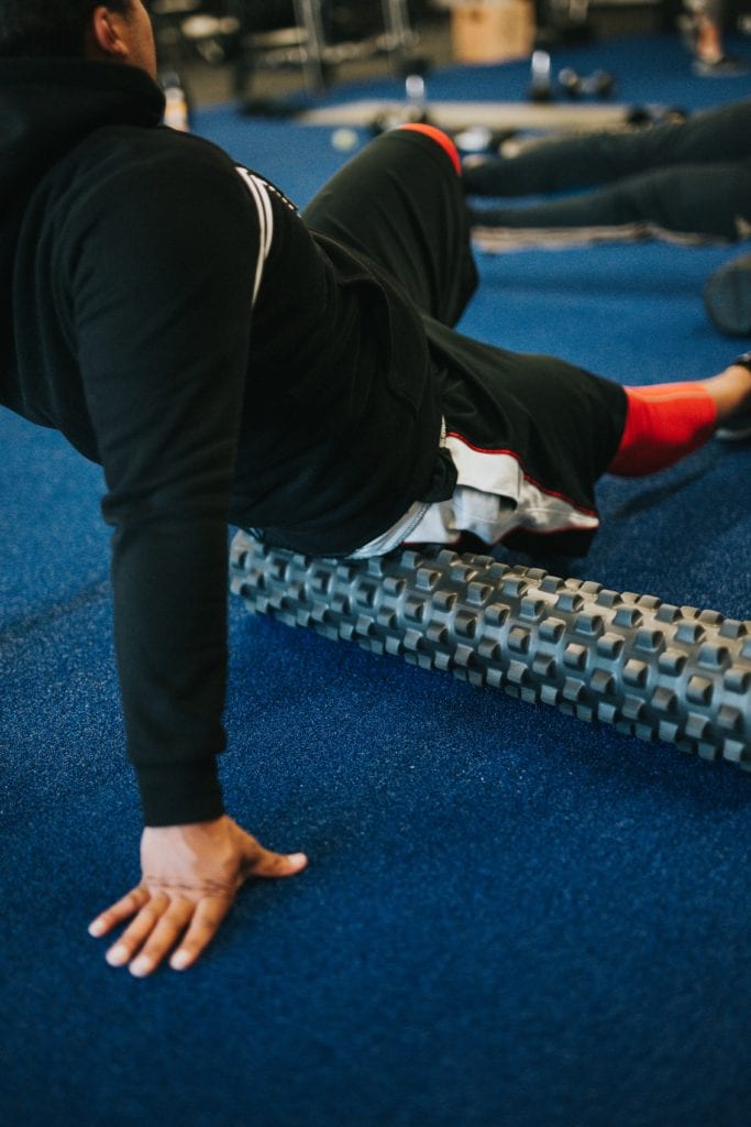 10 Benefits Of Foam Rolling & How To Do It | LEP Fitness 